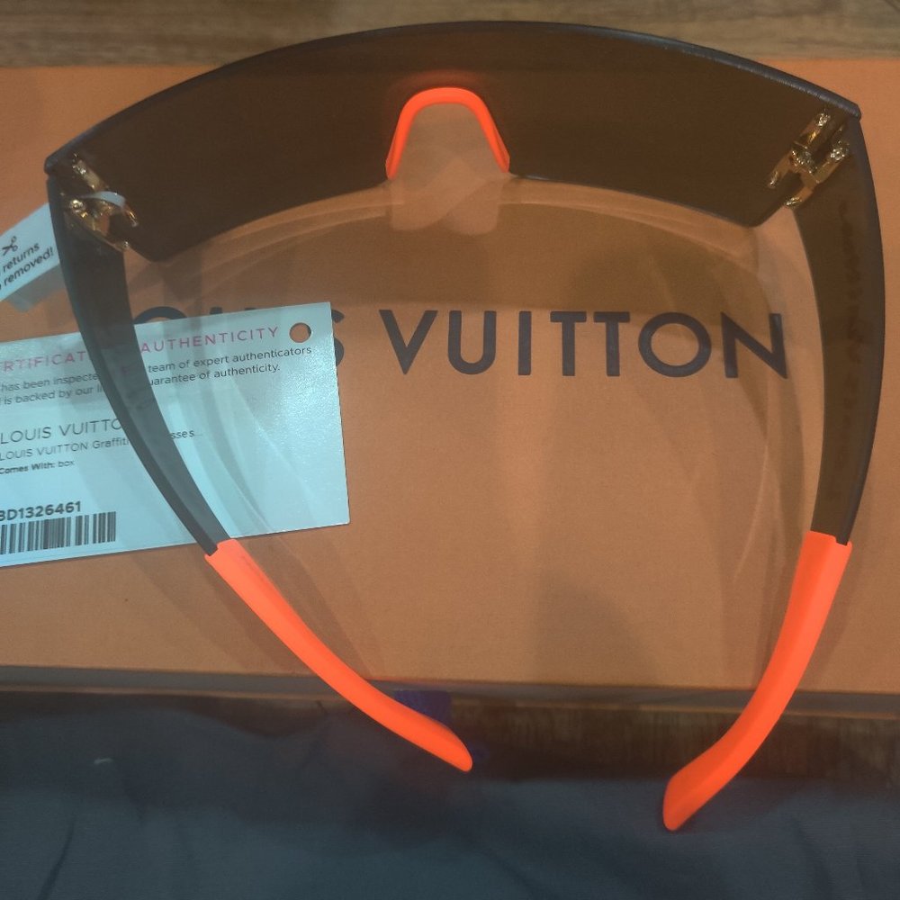 Louis Vuitton 2009 for Stephen Sprouse collection sunglasses New - Picture 3 of 6
